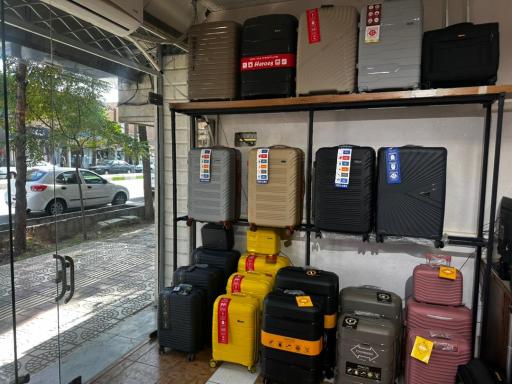 عکس کیف و کفش احراری