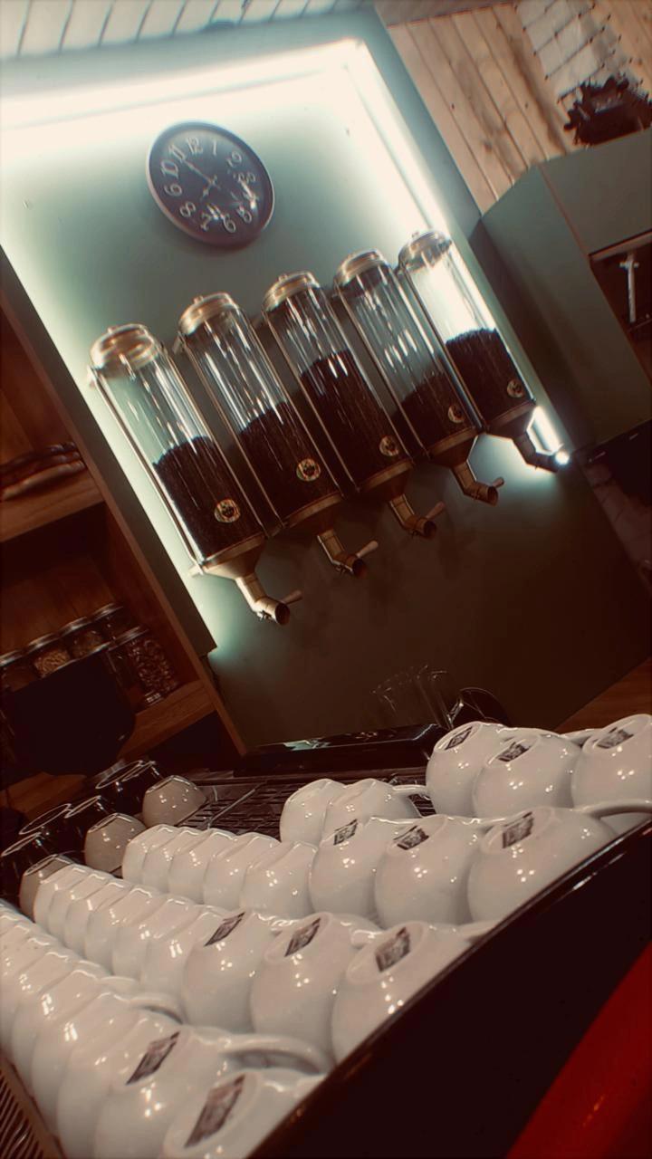 عکس کافه لاویتا