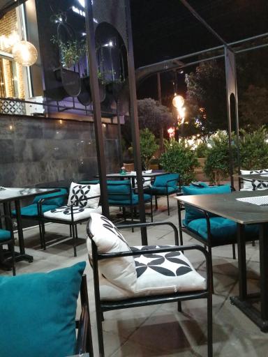 عکس کافه تیلانژ