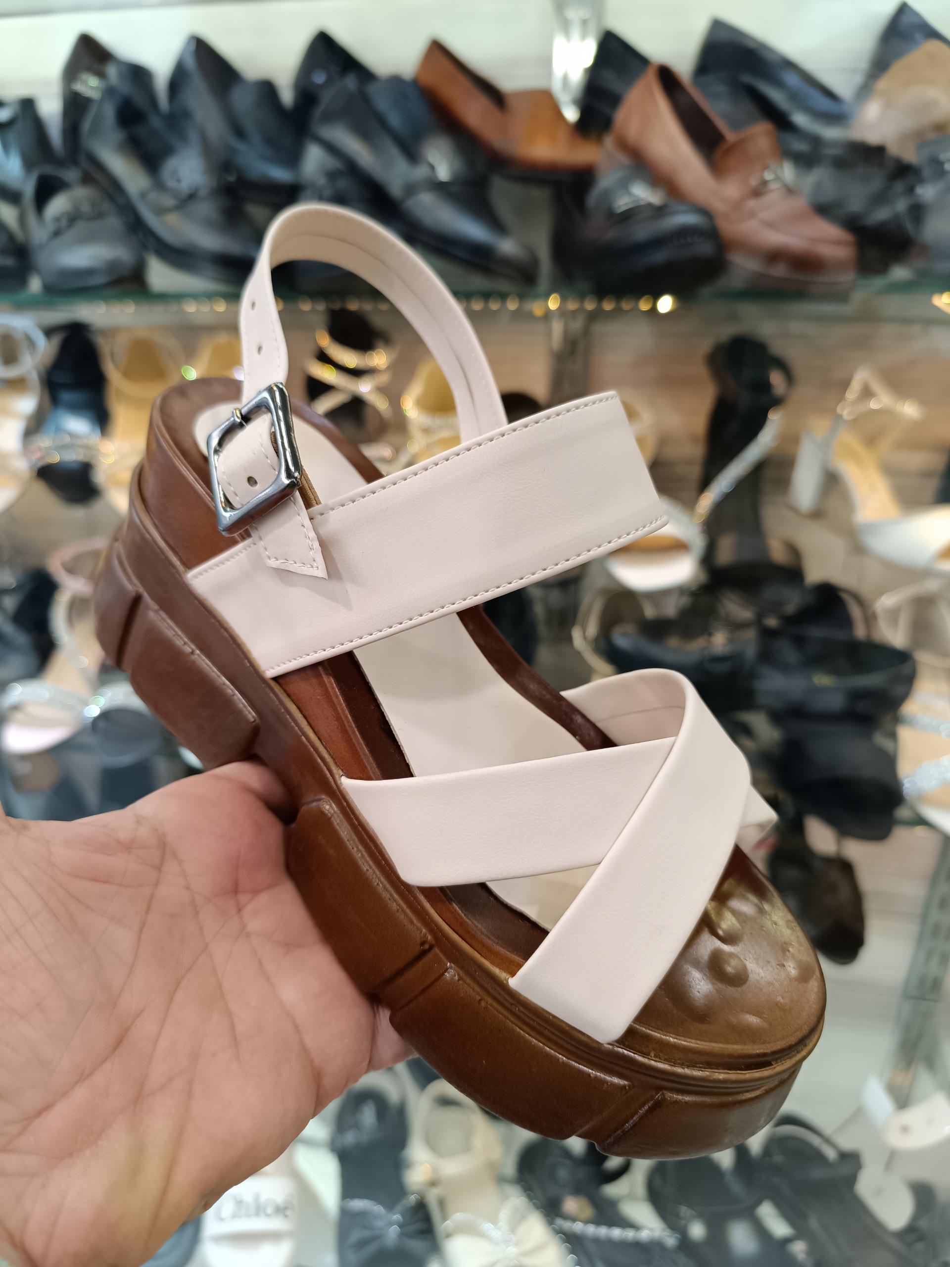 عکس کفش پاورچین اسماعیل پور