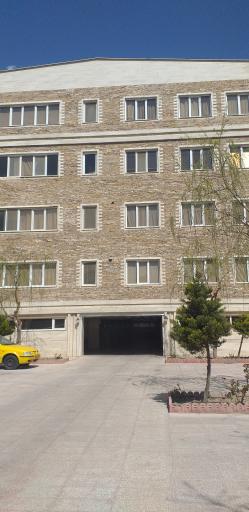 عکس ساختمان قائم غربی