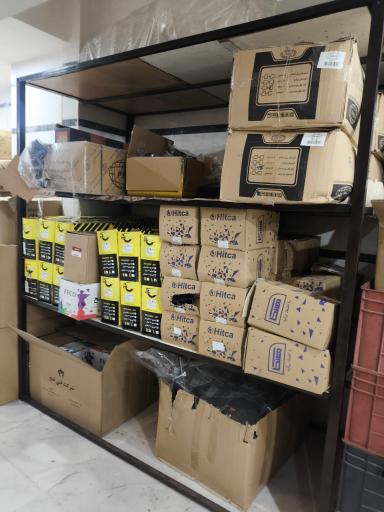 عکس انبار مرکزی آینه اتومبیل معین (عدالت)