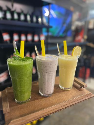 عکس کافه فیوره