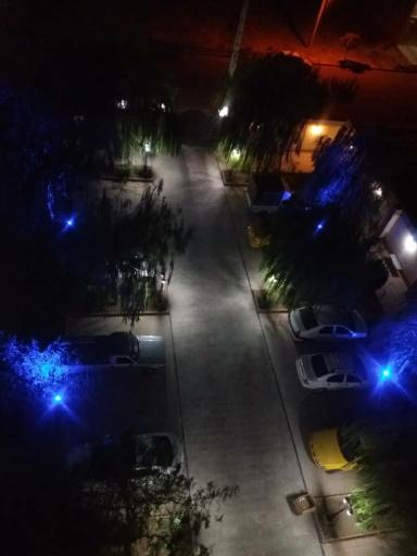 عکس ساختمان قائم غربی