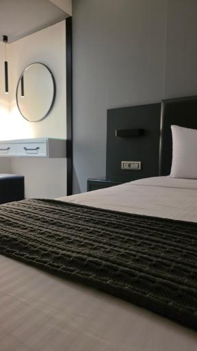 عکس هتل مدائن