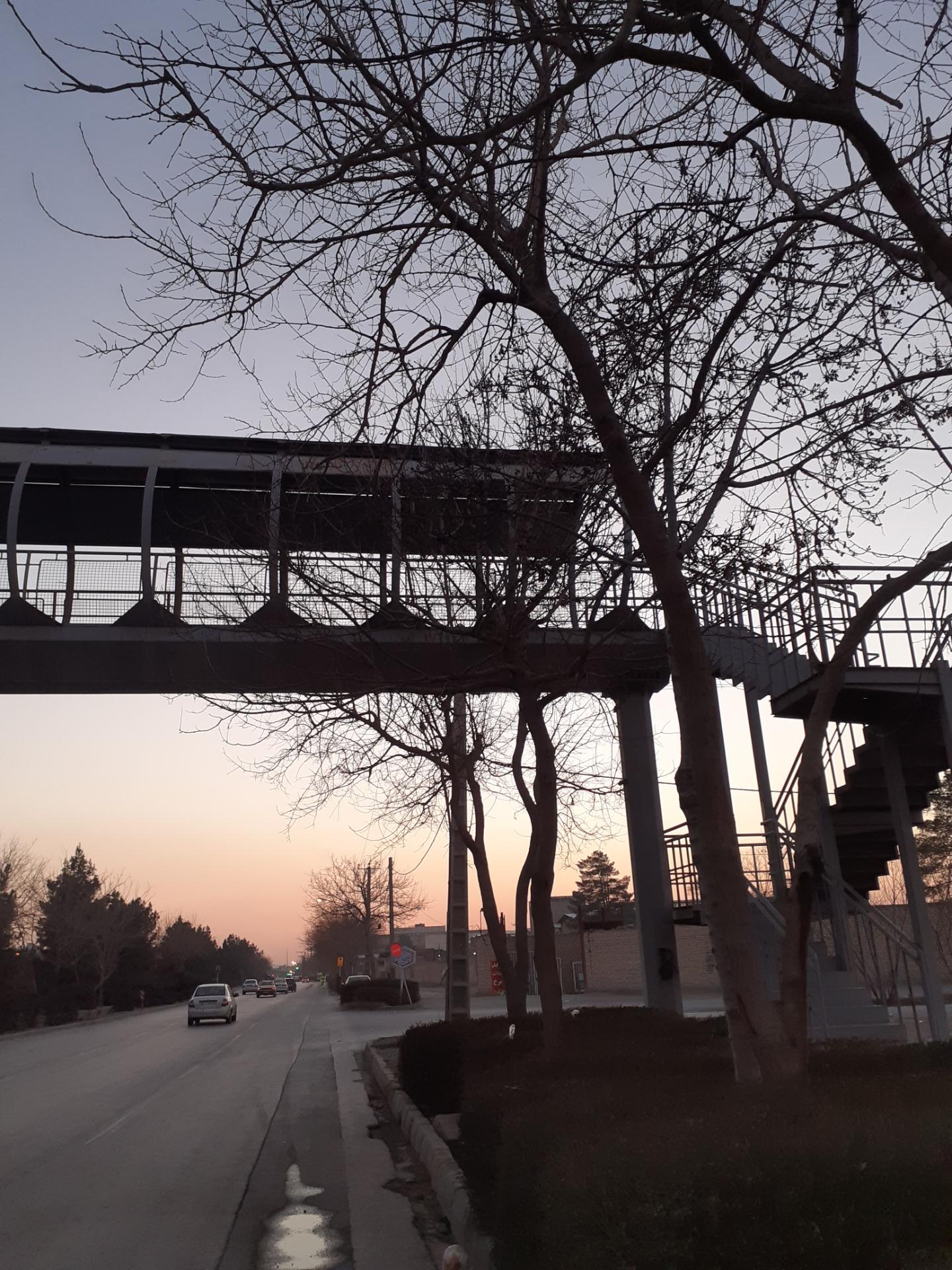 عکس پل هوایی عابر پیاده