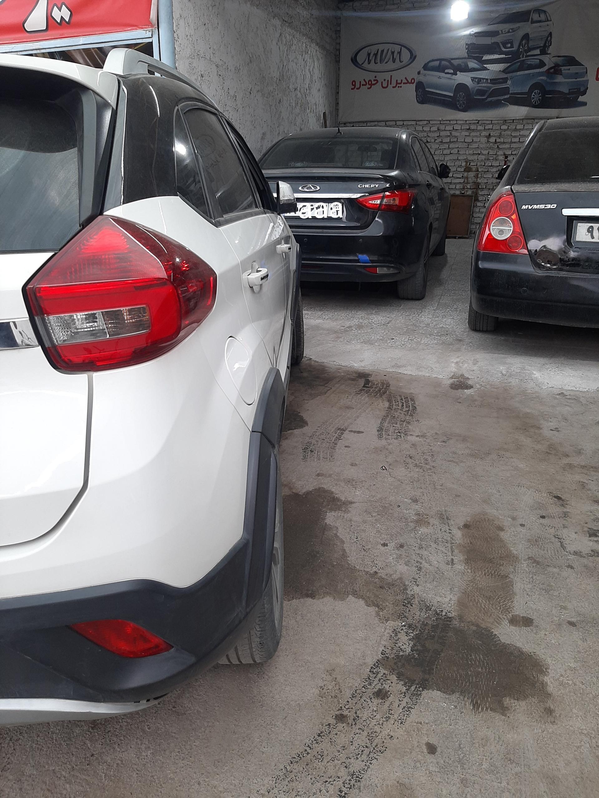 عکس تعمیرگاه ام وی ام علیخانی