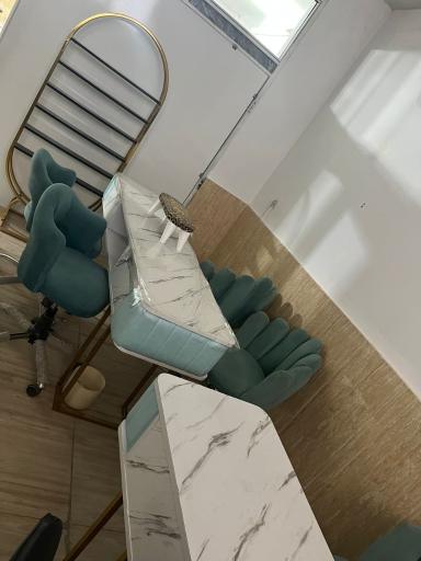 عکس سالن زیبایی نیل