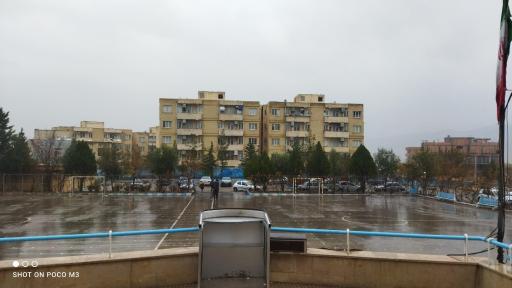 عکس دبیرستان شهید بهشتی ایلام