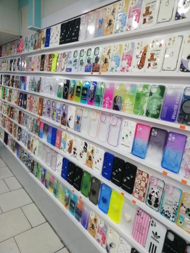 عکس فروشگاه لوازم جانبی دنیای همراه