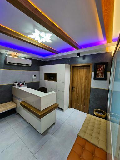 عکس مرکز ایمپلنت و دندانپزشکی زیبایی دکتر مهرداد افتحی