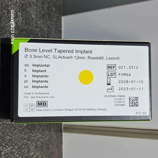 عکس مرکز ایمپلنت و دندانپزشکی زیبایی دکتر مهرداد افتحی