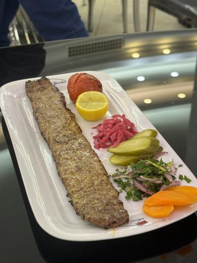 عکس رستوران باغ رز