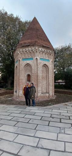 عکس بقعه علامه میر حیدر آملی و سه سید