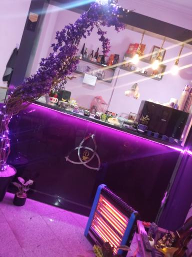 عکس کافه بنفش