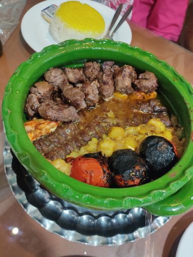 عکس رستوران نازبداشته