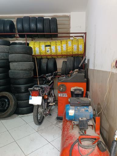 عکس لاستیک فروشی دلاور