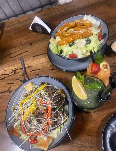 عکس کافه چارمان