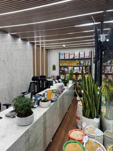 عکس بازرگانی میلاد مزرعه لی