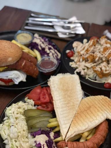 عکس کافه بالی 