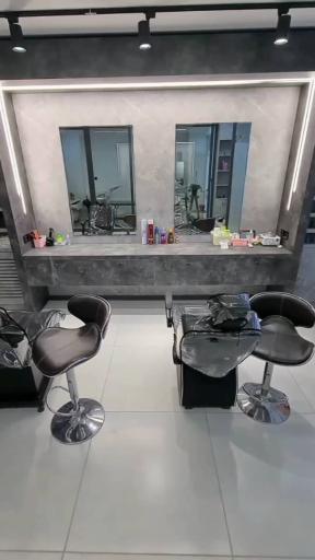 عکس سالن زیبایی ملک 