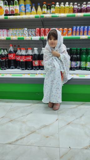 عکس دیلی مارکت حسن بیگی