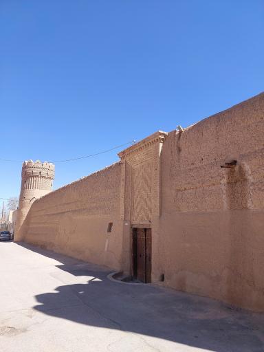 عکس قلعه منگاباد 