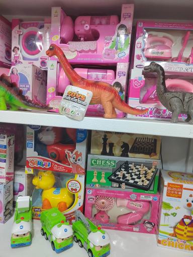 عکس خرازی و اسباب بازی فروشی مریم