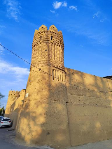 عکس قلعه منگاباد 