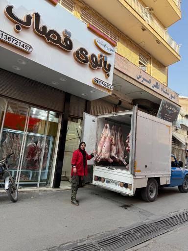 عکس سوپرگوشت بانوی قصاب