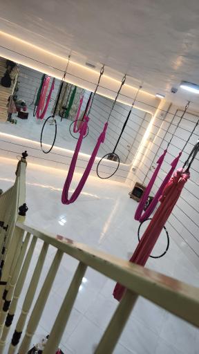 عکس استودیو ورزشی پرواز