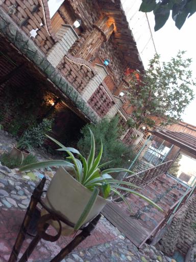 عکس رستوران سنتی شب فیروزه ای