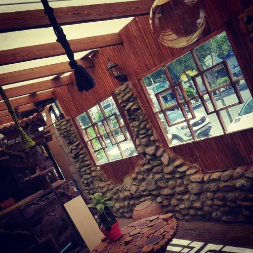 عکس رستوران سنتی شب فیروزه ای