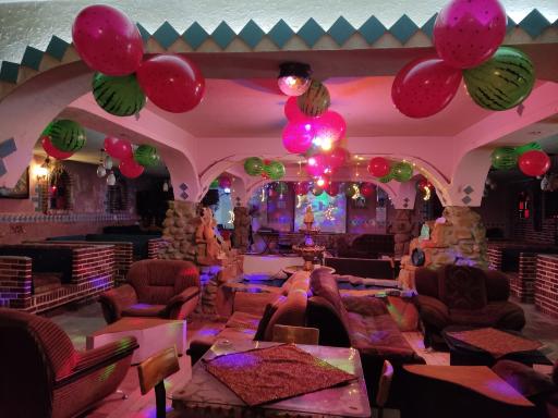 عکس رستوران سنتی شب فیروزه ای