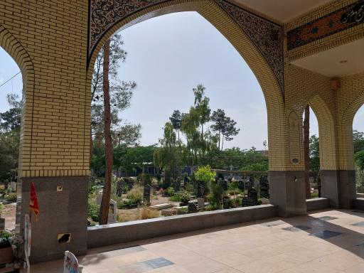 عکس قبرستان و گلزار شهدای احمدآباد درچه