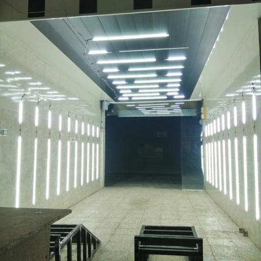 عکس کارشناس خودرو تست رنگ خودرو