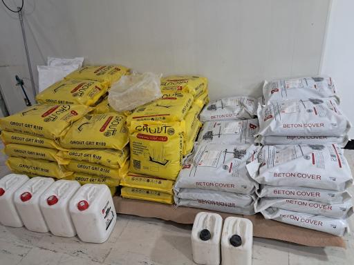 عکس فروشگاه محصولات افزودنی بتن و شیمیایی ساختمان 