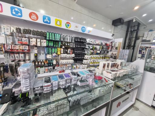 عکس فروشگاه موبایل تیلیفون