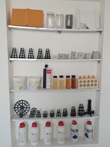 عکس فروشگاه محصولات افزودنی بتن و شیمیایی ساختمان 