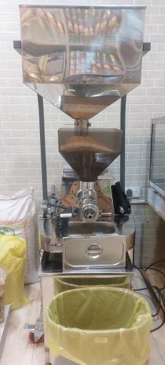 عکس روغن کنجد و کره بادوم زمینی دانه بکر ملاصدرا