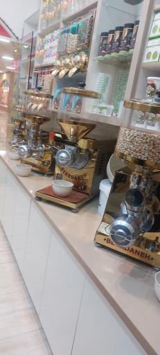 عکس روغن کنجد و کره بادوم زمینی دانه بکر ملاصدرا