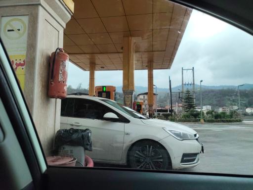 عکس جایگاه سوخت (بنزین)