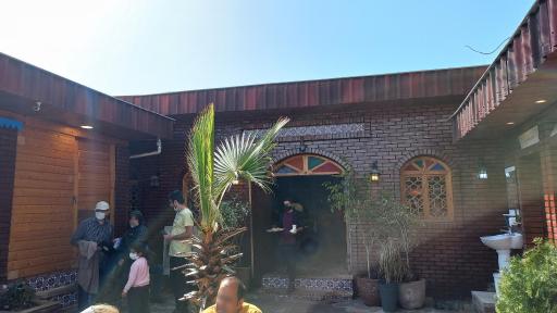 عکس کافه رستوران محلی لاکو