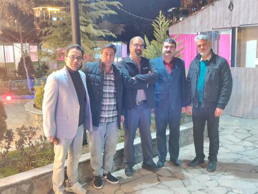 رستوران آلاچیق رنگی