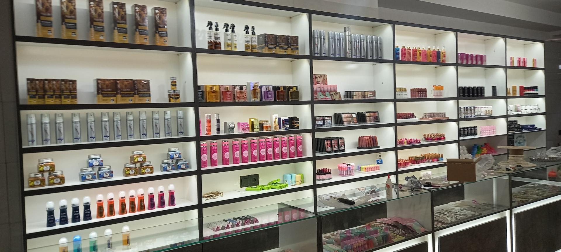 عکس لوازم آرایشی دلوین