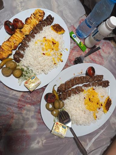 عکس رستوران آلاچیق رنگی