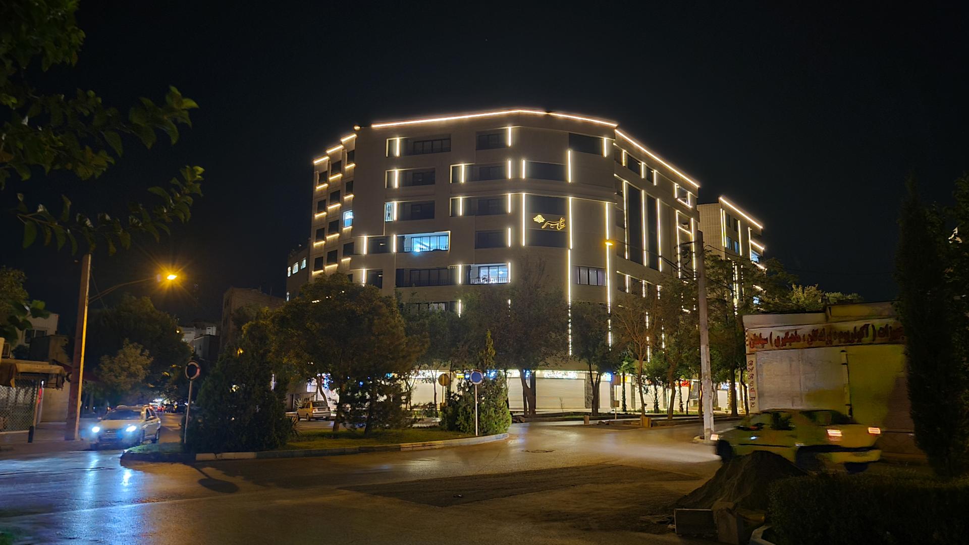 عکس میدان قدسی