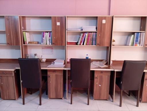 عکس سالن مطالعه و کتابخانه دخترانه فرهنگ اندیشه