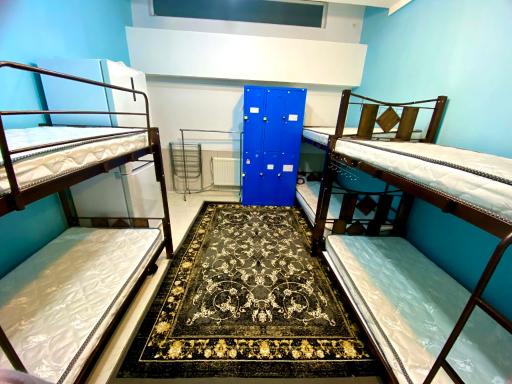 عکس سالن مطالعه و کتابخانه دخترانه فرهنگ اندیشه