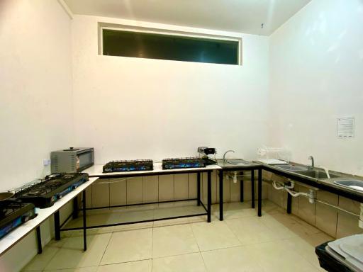 عکس سالن مطالعه و کتابخانه دخترانه فرهنگ اندیشه